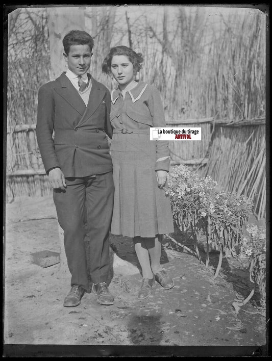 Amour, couple, Plaque verre photo ancienne, négatif noir & blanc 9x12 cm