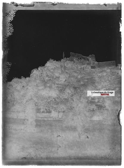 Plaque verre photo ancienne négatif noir et blanc 6x9 cm village ruine paysage - La Boutique Du Tirage 