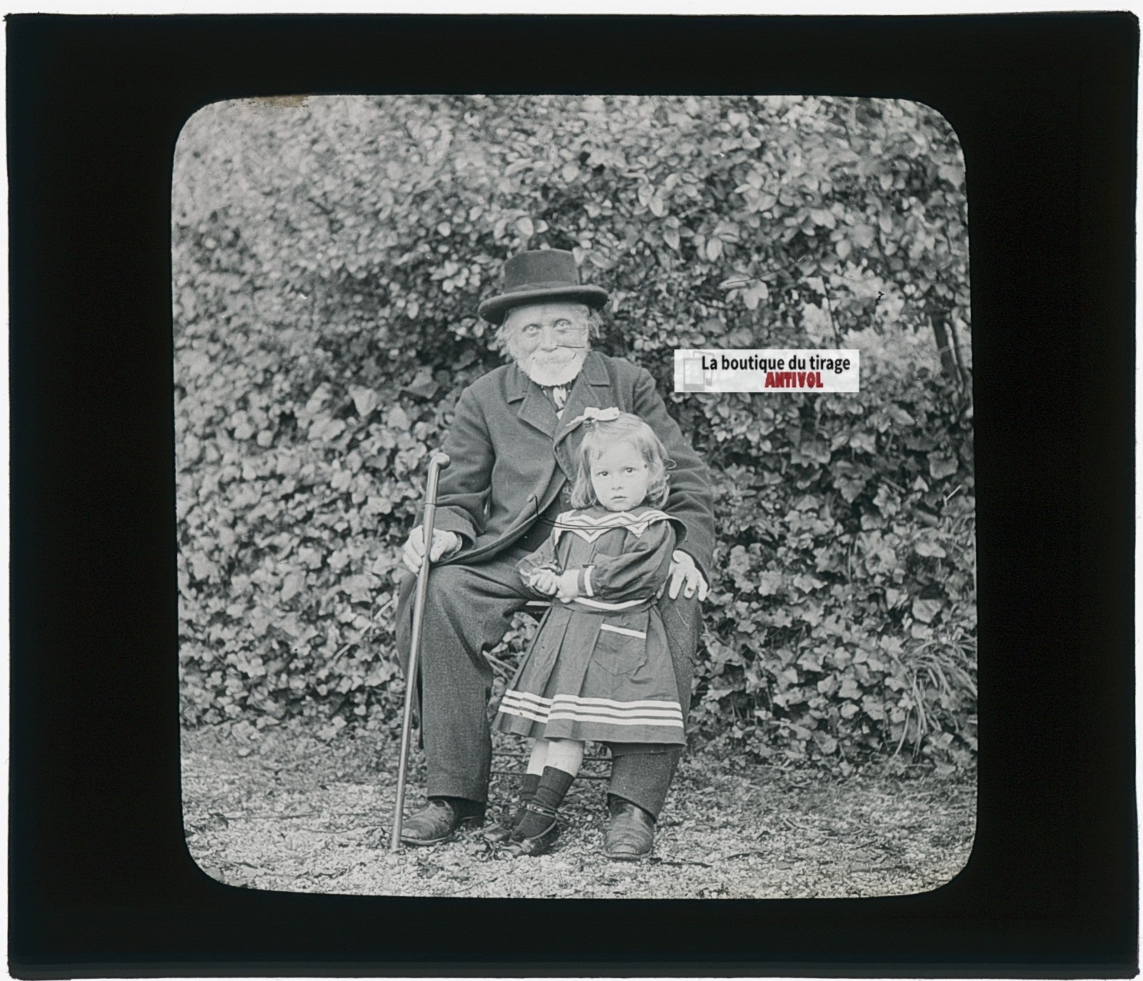 Enfant, personnages, photo plaque verre, noir & blanc, positif 8,5x10 cm