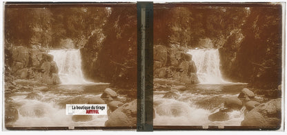 Cascade du río Cinqueta, plaque verre, photo ancienne stéréo, sépia 6x13 cm