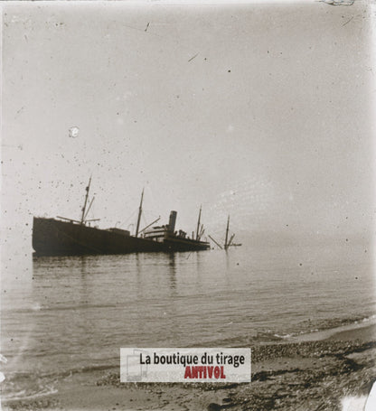Ténédos, navire torpillé, guerre WW1, plaque verre stéréo, photo 4,5x10,7 cm