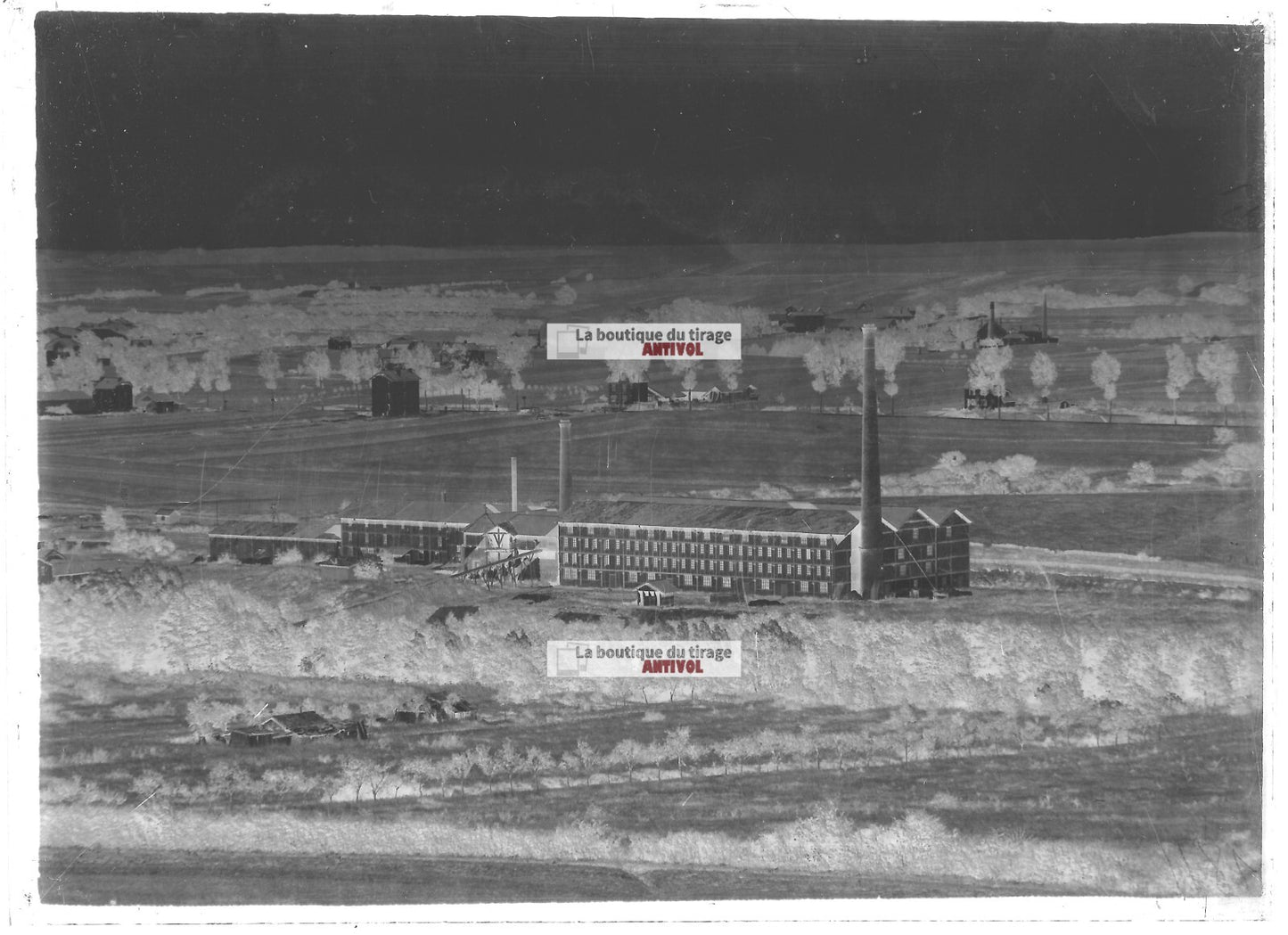Plaque verre photo ancienne négatif noir et blanc 13x18 cm tuilerie vers Vittel