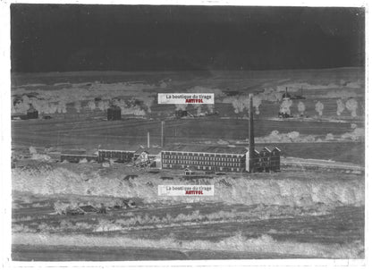 Plaque verre photo ancienne négatif noir et blanc 13x18 cm tuilerie vers Vittel