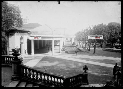 Plaque verre photo ancienne négatif noir et blanc 13x18 cm Vittel galerie therme