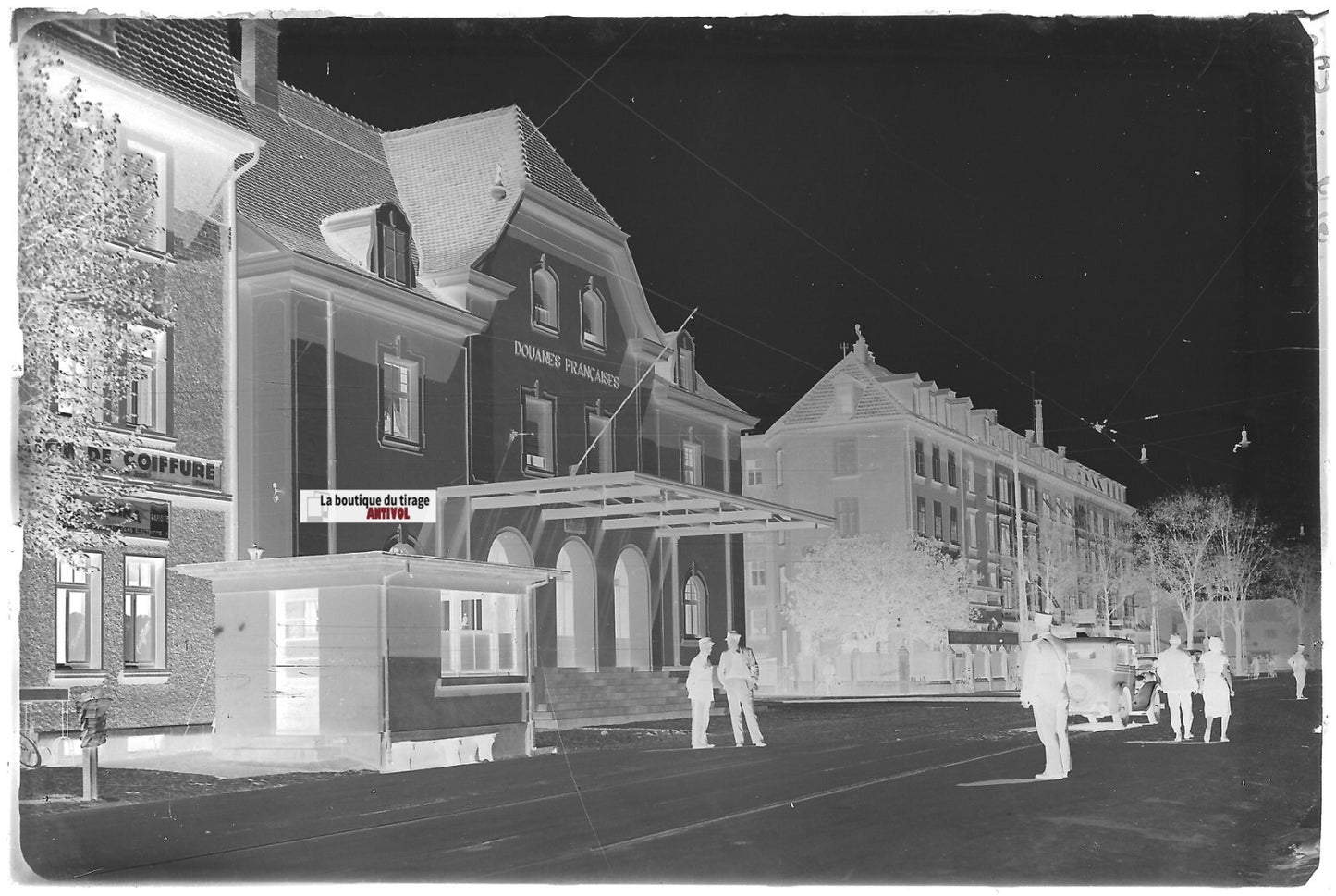 Saint-Louis, voiture, Plaque verre photo ancienne, négatif noir & blanc 10x15 cm