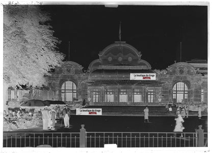 Plaque verre photo ancienne négatif noir et blanc 13x18 cm casino de Vichy