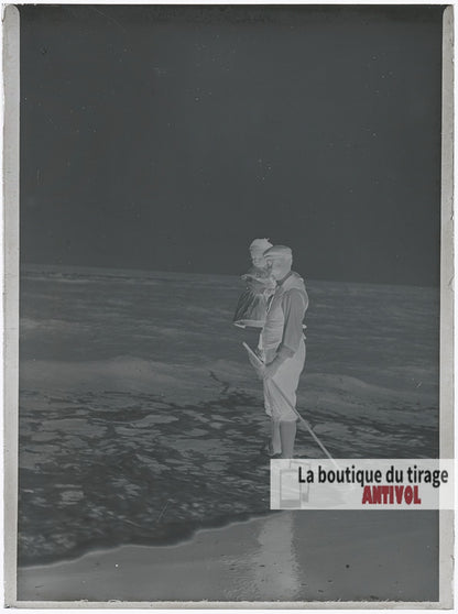 Homme, enfant, mer, Berck-Plage, plaque verre photo ancienne, négatif 9x12 cm