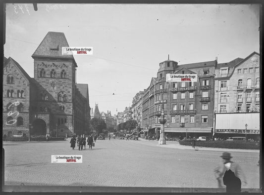 Plaque verre photo ancienne négatif noir et blanc 13x18 cm Metz voitures vintage