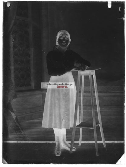 Plaque verre photo ancienne négatif noir et blanc 9x12 cm femme glass plate 