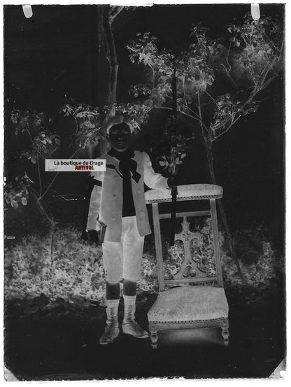 Plaque verre photo ancienne négatif noir et blanc 9x12 cm jeune garçon vintage 