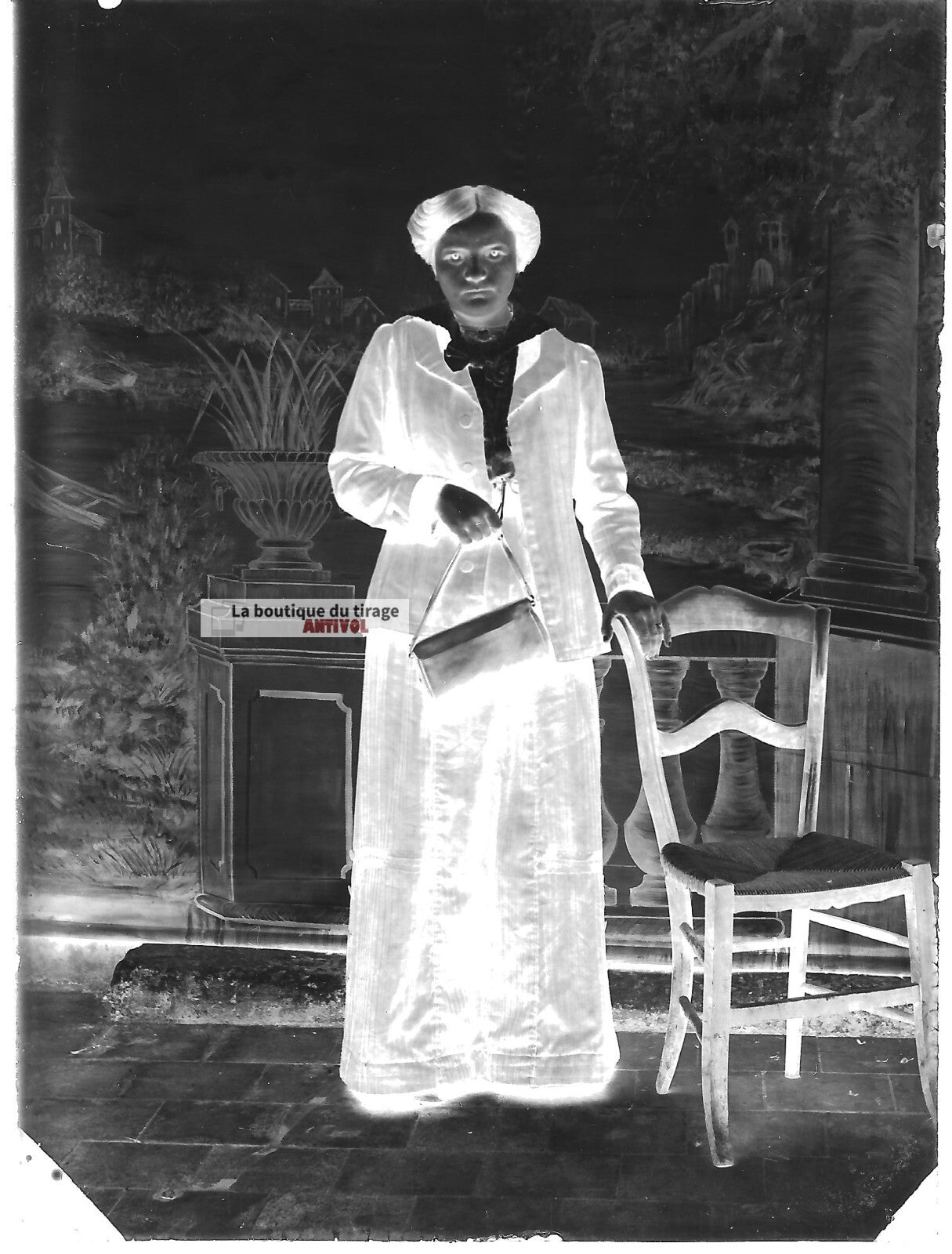 Plaque verre photo ancienne négatif noir et blanc 9x12 cm femme robe vintage 