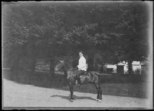 Plaque verre photo ancienne négatif noir et blanc 6x9 cm homme cheval vintage - La Boutique Du Tirage 