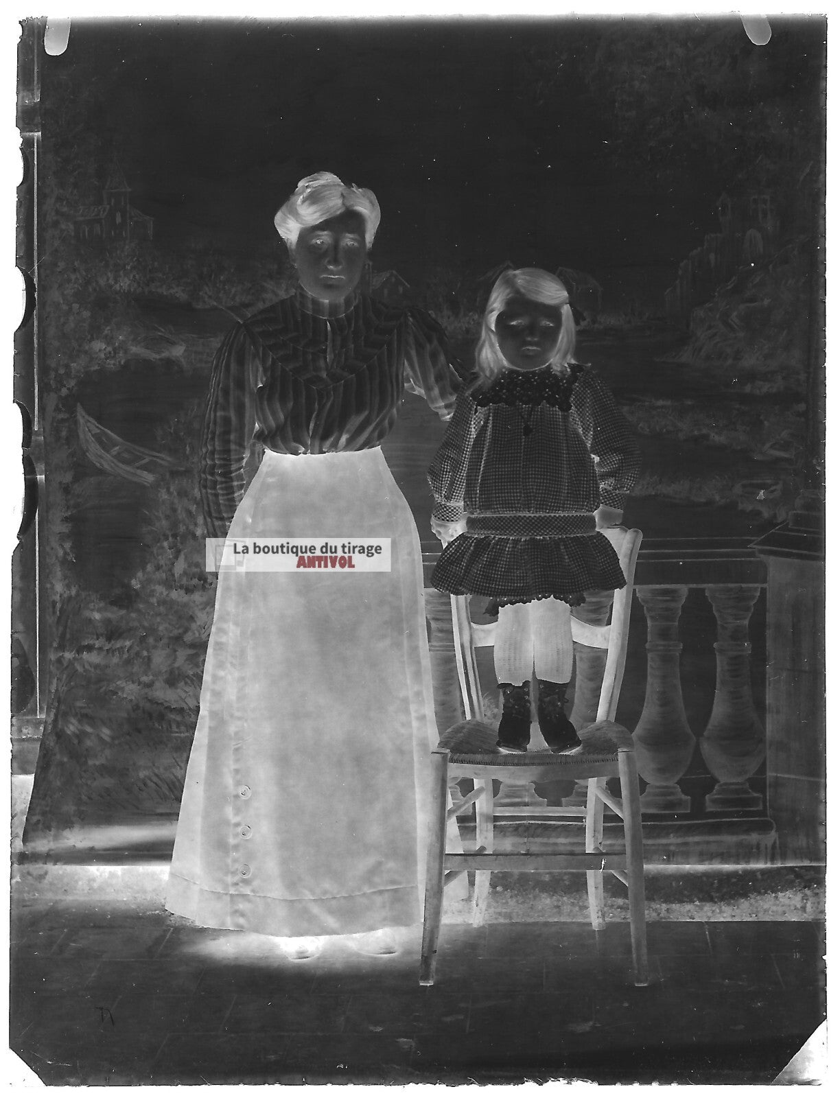 Plaque verre photo ancienne négatif noir et blanc 9x12 cm personnages France