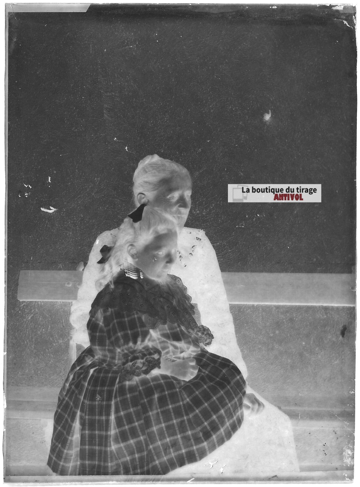 Plaque verre photo ancienne négatif noir et blanc 13x18 cm grand-mère enfant