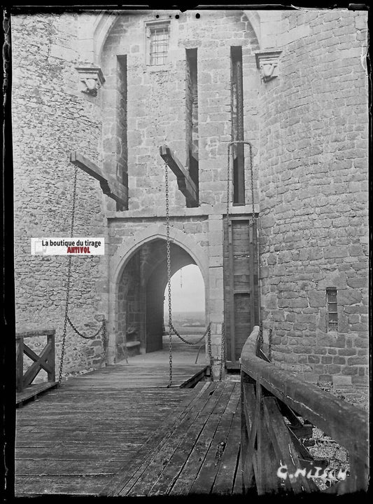 Château Montmuran, Nitsch, Plaque verre photo, négatif noir & blanc 9x12 cm