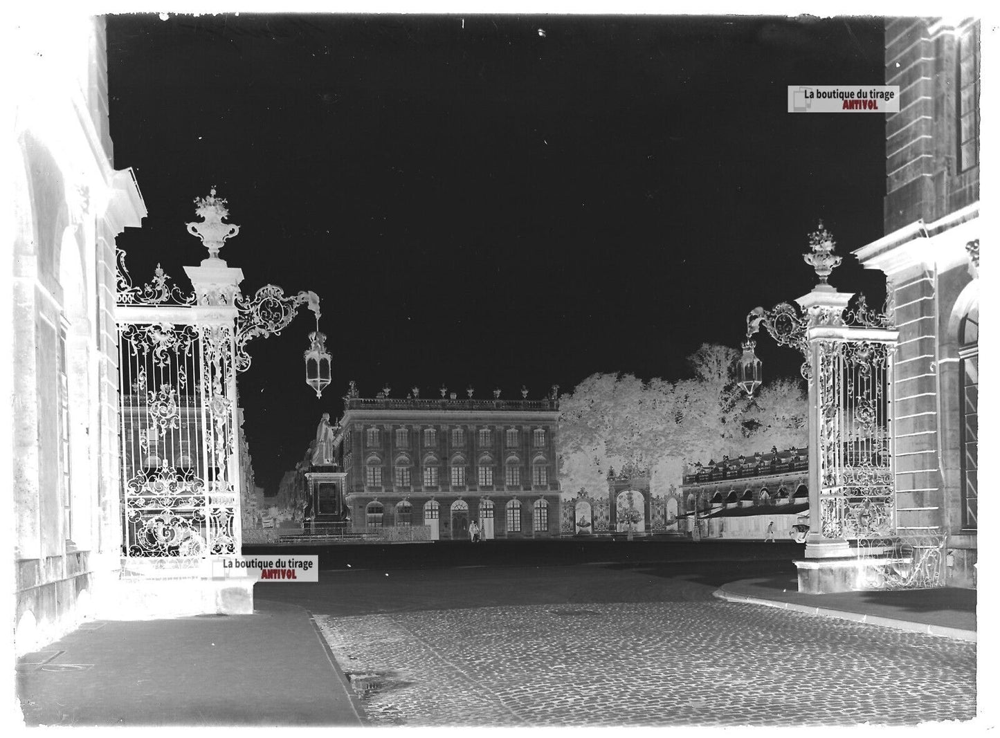 Plaque verre photo ancienne négatif noir et blanc 13x18cm Nancy place Stanislas