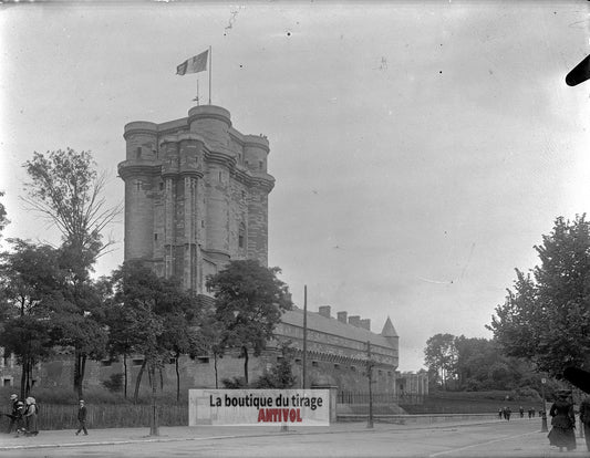 Donjon de Vincennes, France, plaque verre, photo ancienne, négatif 9x12 cm