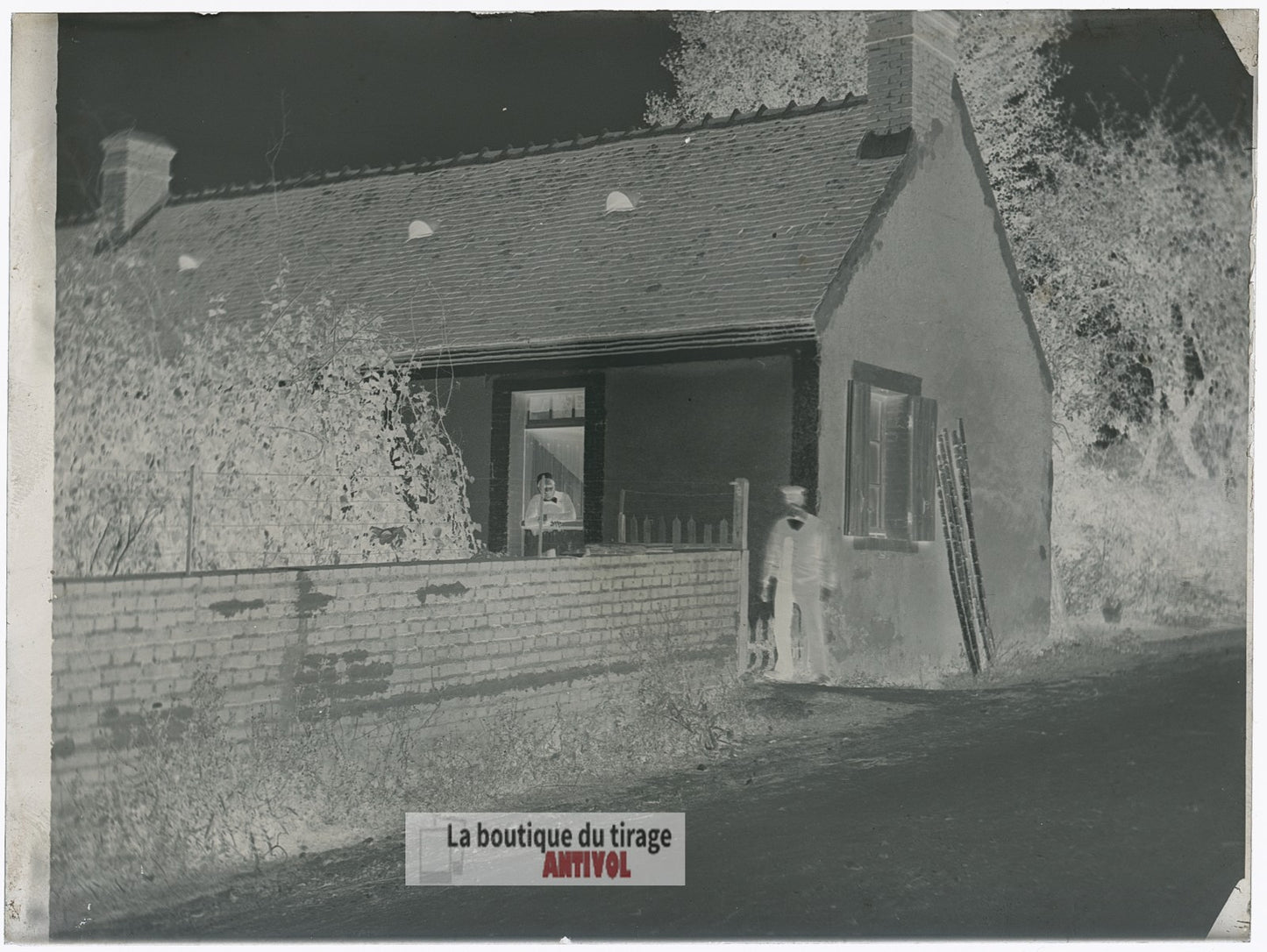 Maison de campagne, paysans, plaque verre, photo ancienne, négatif 9x12 cm