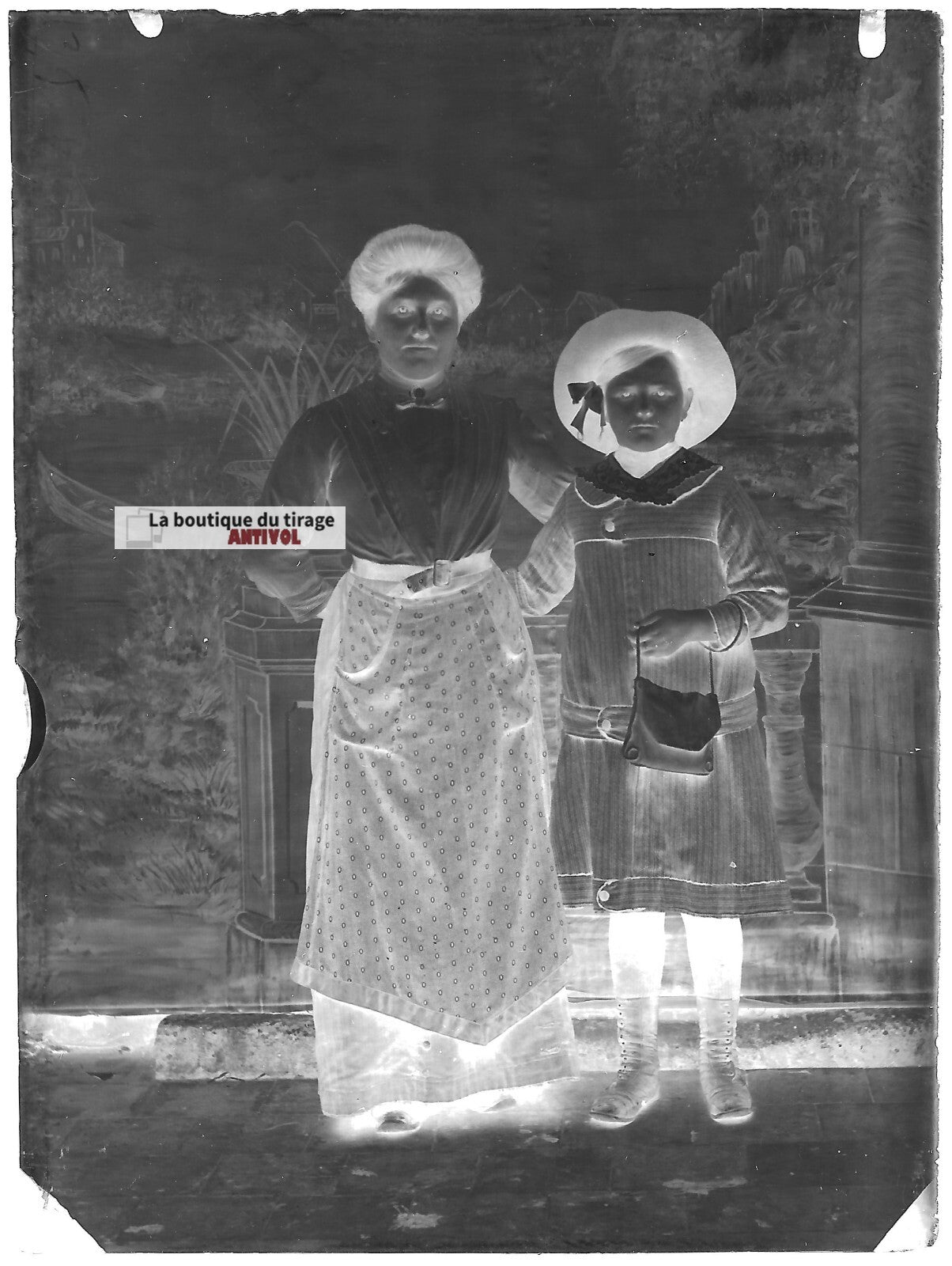 Plaque verre photo ancienne négatif noir et blanc 9x12 cm maman fille enfant