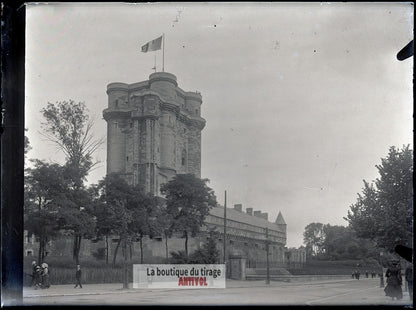 Donjon de Vincennes, France, plaque verre, photo ancienne, négatif 9x12 cm