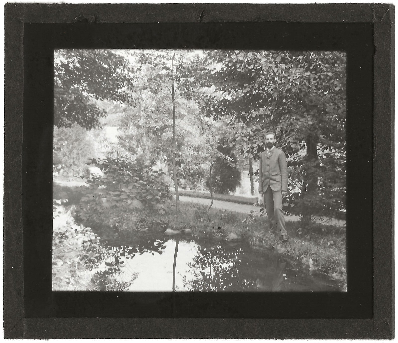 Parc, jardin, homme, photo ancienne plaque de verre, positif 8,5x10 cm