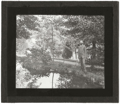 Parc, jardin, homme, photo ancienne plaque de verre, positif 8,5x10 cm