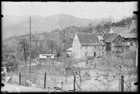 Maison à situer, France, Plaque verre photo, négatif noir & blanc 10x15 cm