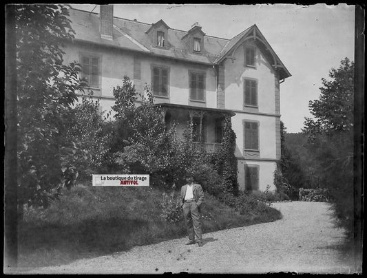 Plaque verre photo ancien négatif noir et blanc 9x12 cm homme maison jardin