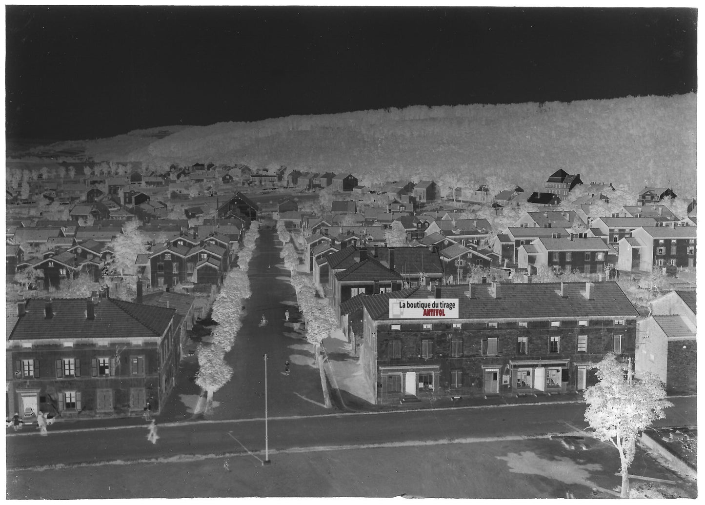 Plaque verre photo ancienne négatif noir et blanc 13x18 cm, ville en France