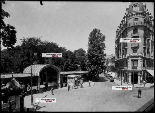 Plaque verre photo ancienne négatif noir et blanc 13x18 cm Vichy Victor Hugo