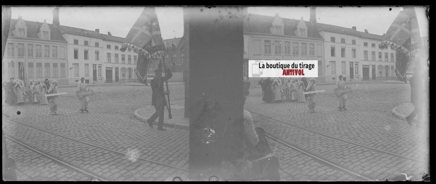 Bruges, Belgique, fête, Plaque verre stéréo, négatif noir & blanc 4,5x10,7 cm