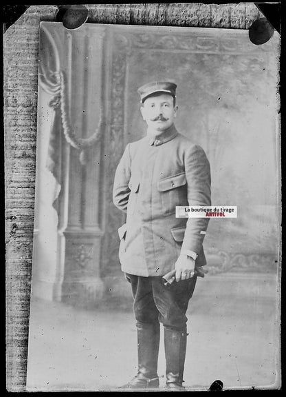 Plaque verre photo ancienne négatif noir et blanc 6x9 cm soldat France tenue 