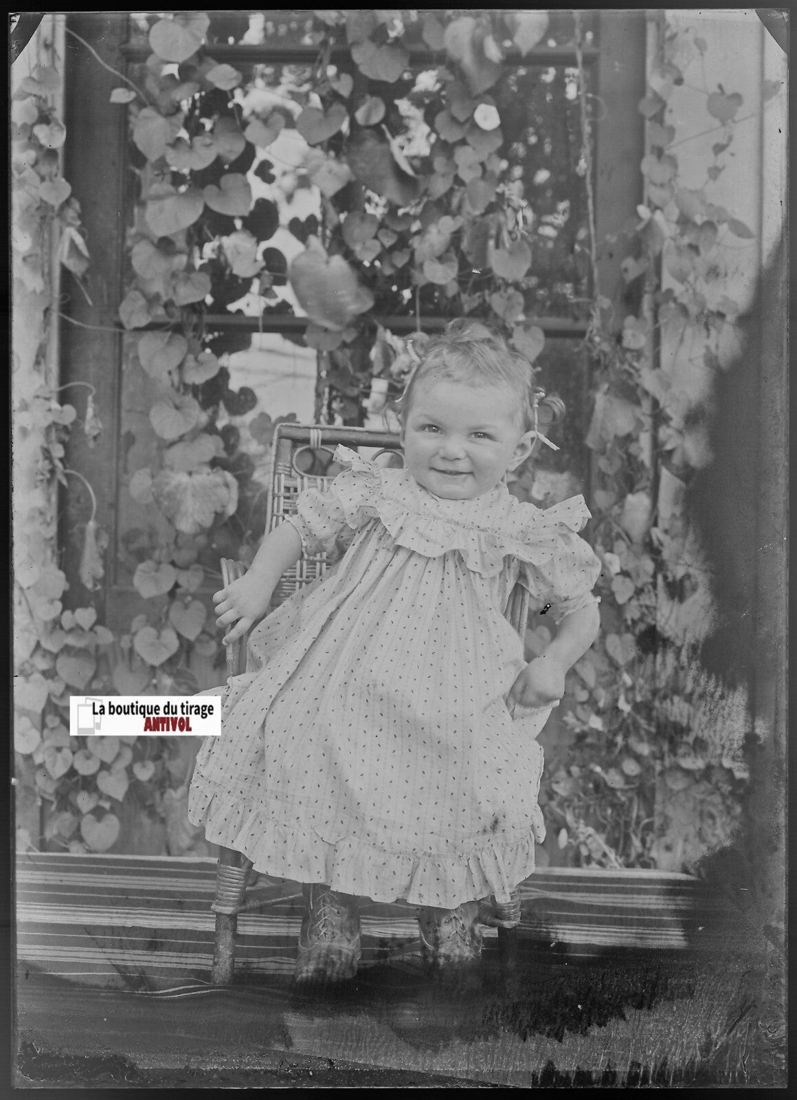 Bébé, enfant, Plaque verre photo ancienne, négatif noir & blanc 13x18 cm