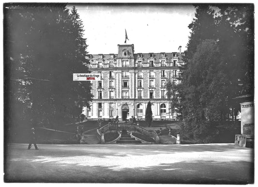 Plaque verre photo ancienne positif noir et blanc 13x18 cm Vittel Vosges Hôtel