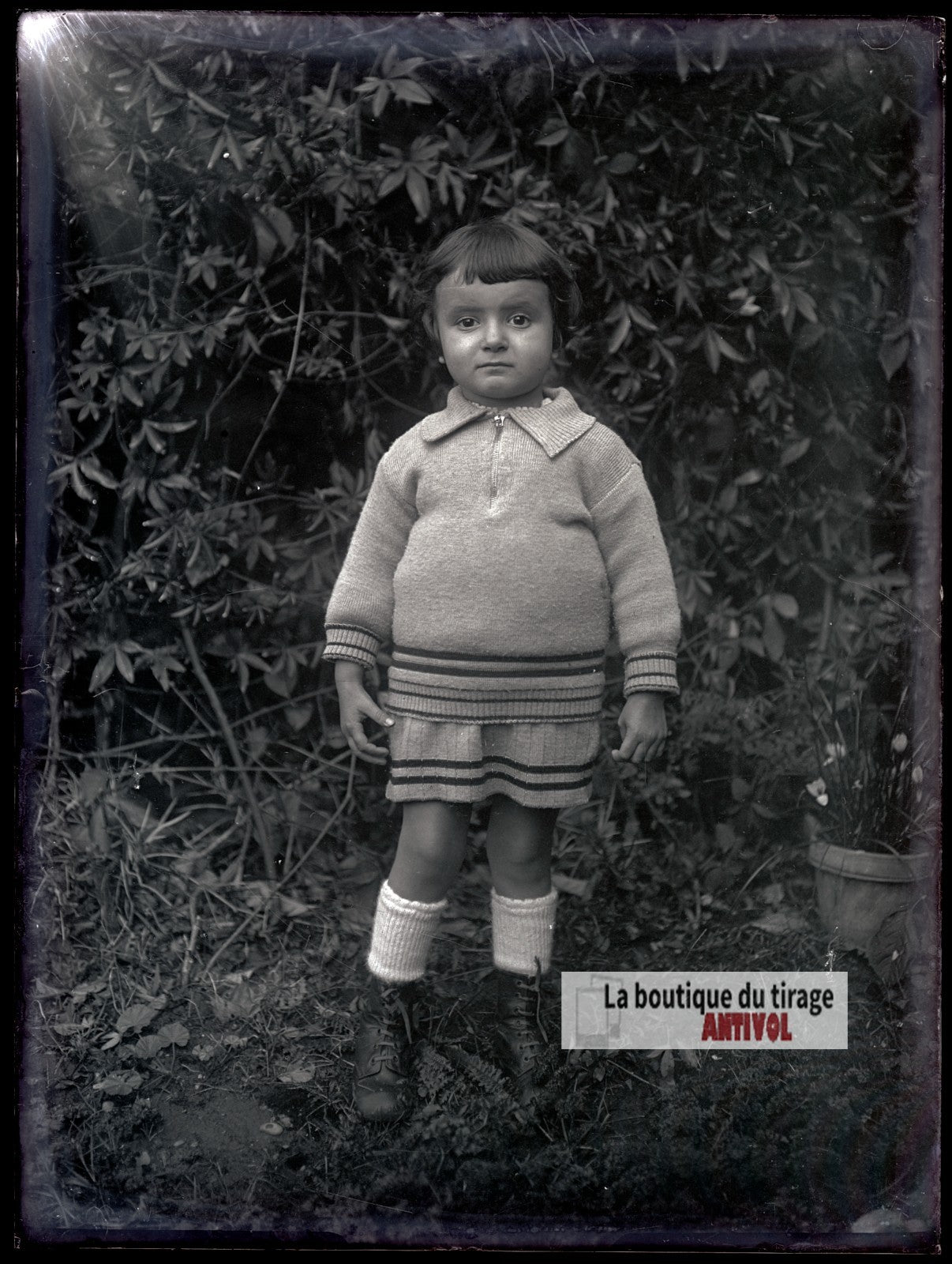 Portrait d'une jeune enfant, plaque verre photo ancienne, négatif 9x12 cm