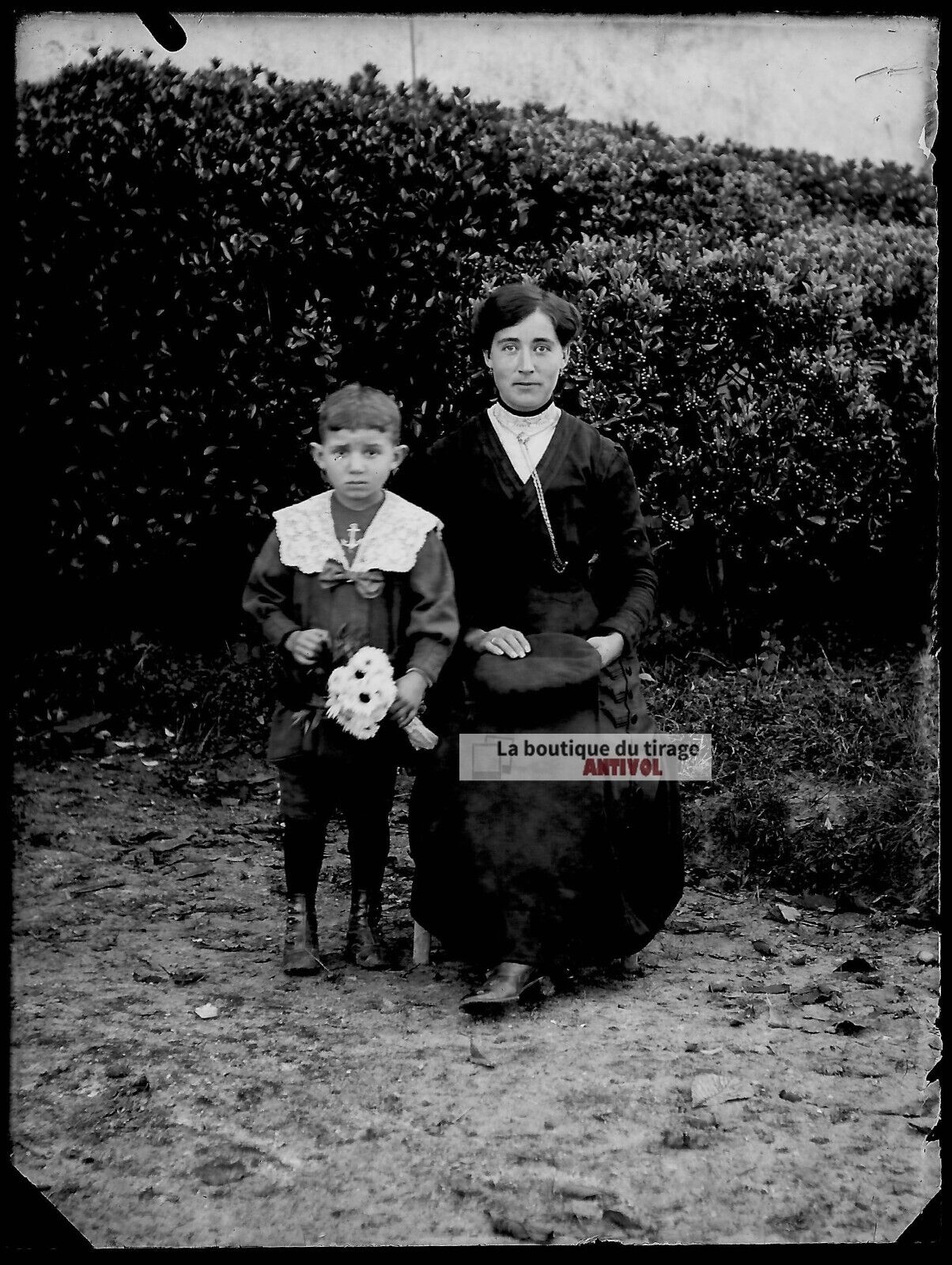 Plaque verre photo ancienne négatif noir et blanc 9x12 cm mère enfant vintage 