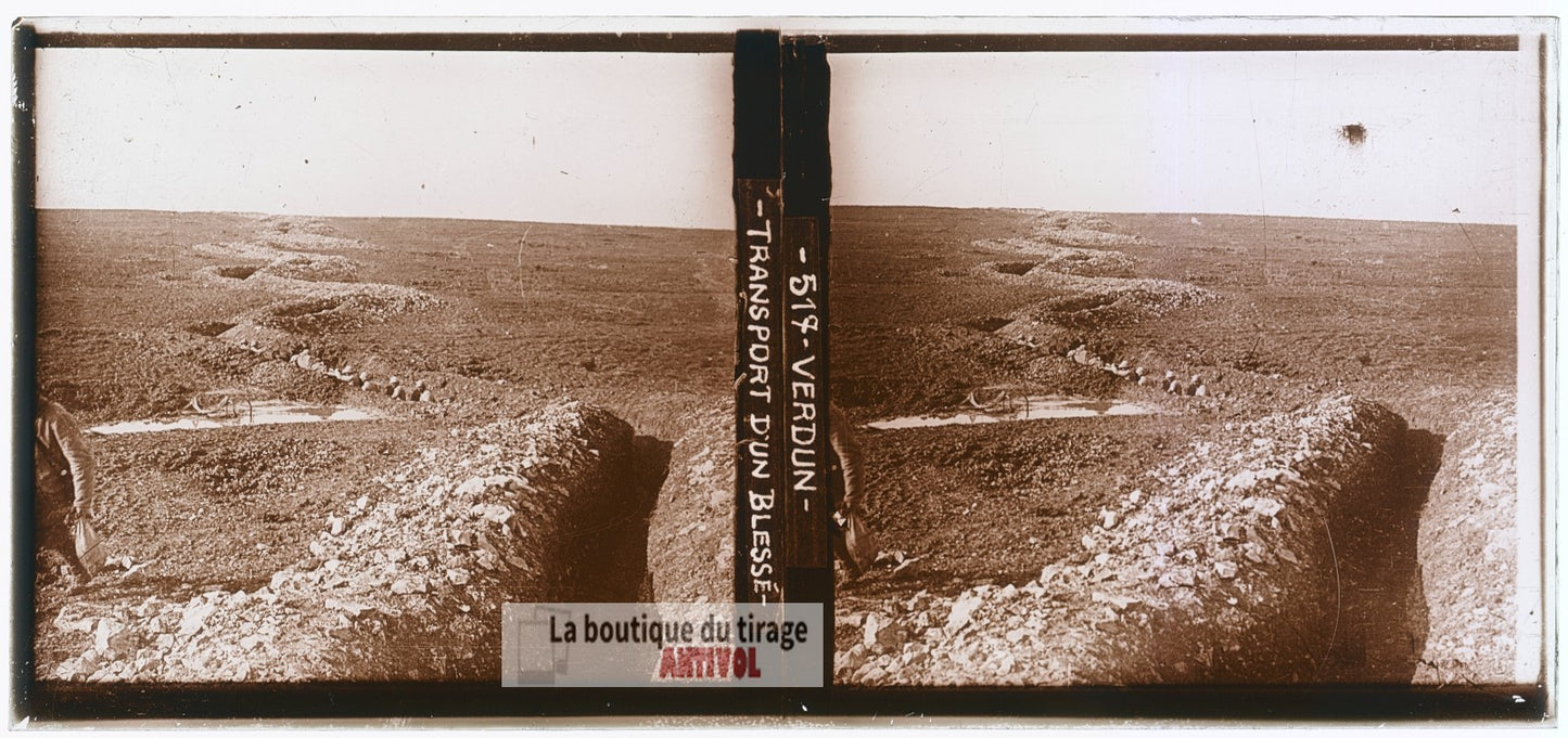 Verdun, transport d’un blessé, WW1, plaque verre photo ancienne stéréo 6x13 cm