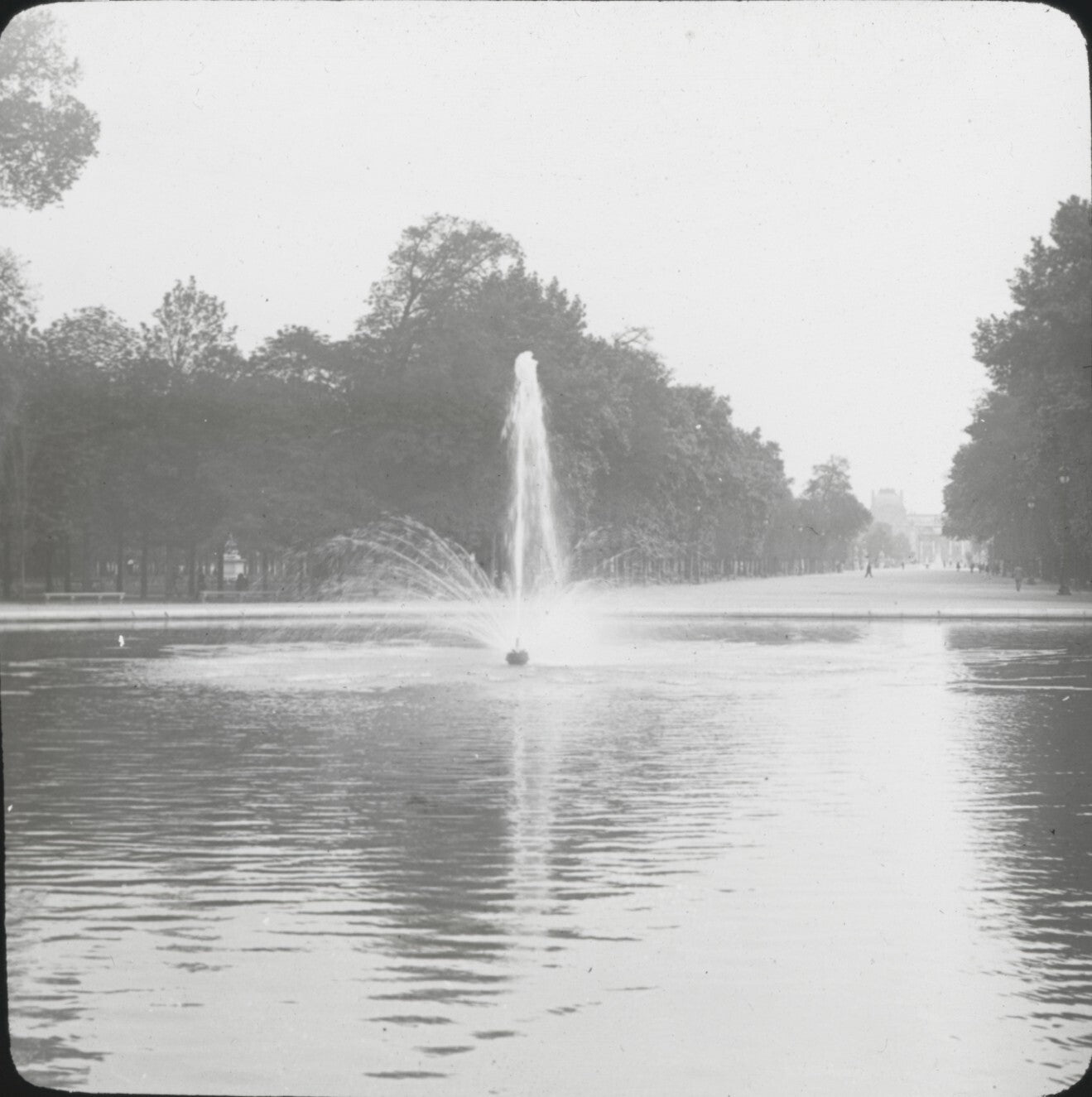 Parc des Tuileries Paris, bassin, photo ancienne plaque verre, positif 8,5x10 cm