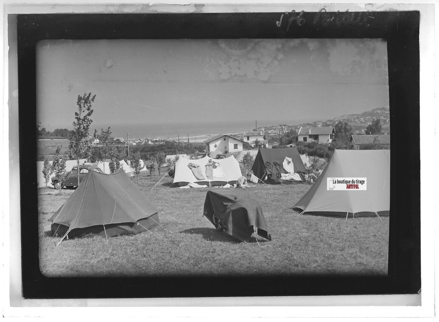 Plaque verre photo ancienne positif noir & blanc 13x18 cm camping Bidart voiture