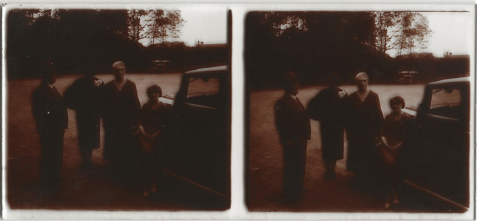 Voiture ancienne, Plaque verre photo stéréo, positif noir & blanc 6x13 cm