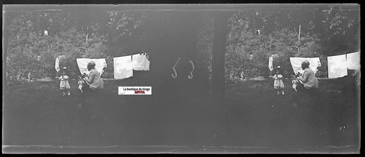 Père, enfant, Plaque verre photo stéréo, négatif noir & blanc 4,5x10,7 cm