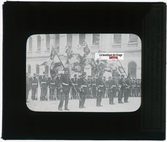 Invalides Paris, soldats, photo plaque verre, noir & blanc, positif 8,5x10 cm