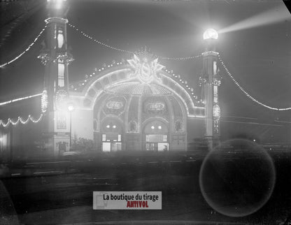Palais des Fêtes illuminé, Paris, plaque verre, photo ancienne, négatif 9x12 cm