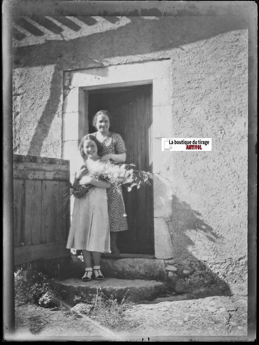 Personnages, France, Plaque verre photo ancienne, négatif noir & blanc 9x12 cm