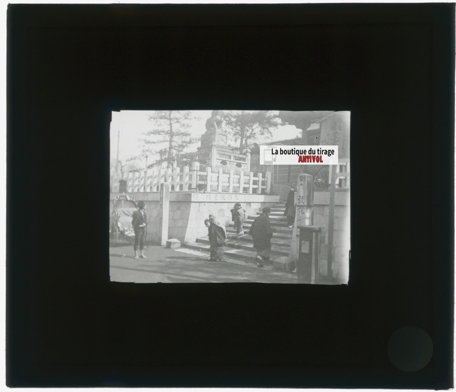 Yokohama, Japon, temple, photo plaque verre, noir & blanc, positif 8,5x10 cm