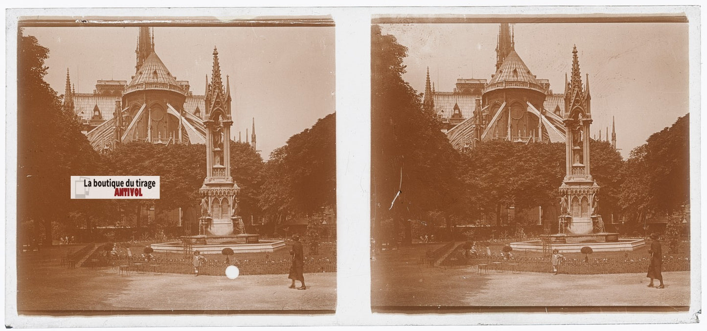 Square Jean-XXIII, Notre-Dame Paris, plaque verre, photo stéréo, N&B 6x13 cm