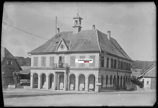 Hirsingue mairie, Plaque verre photo ancienne, négatif noir & blanc 10x15 cm