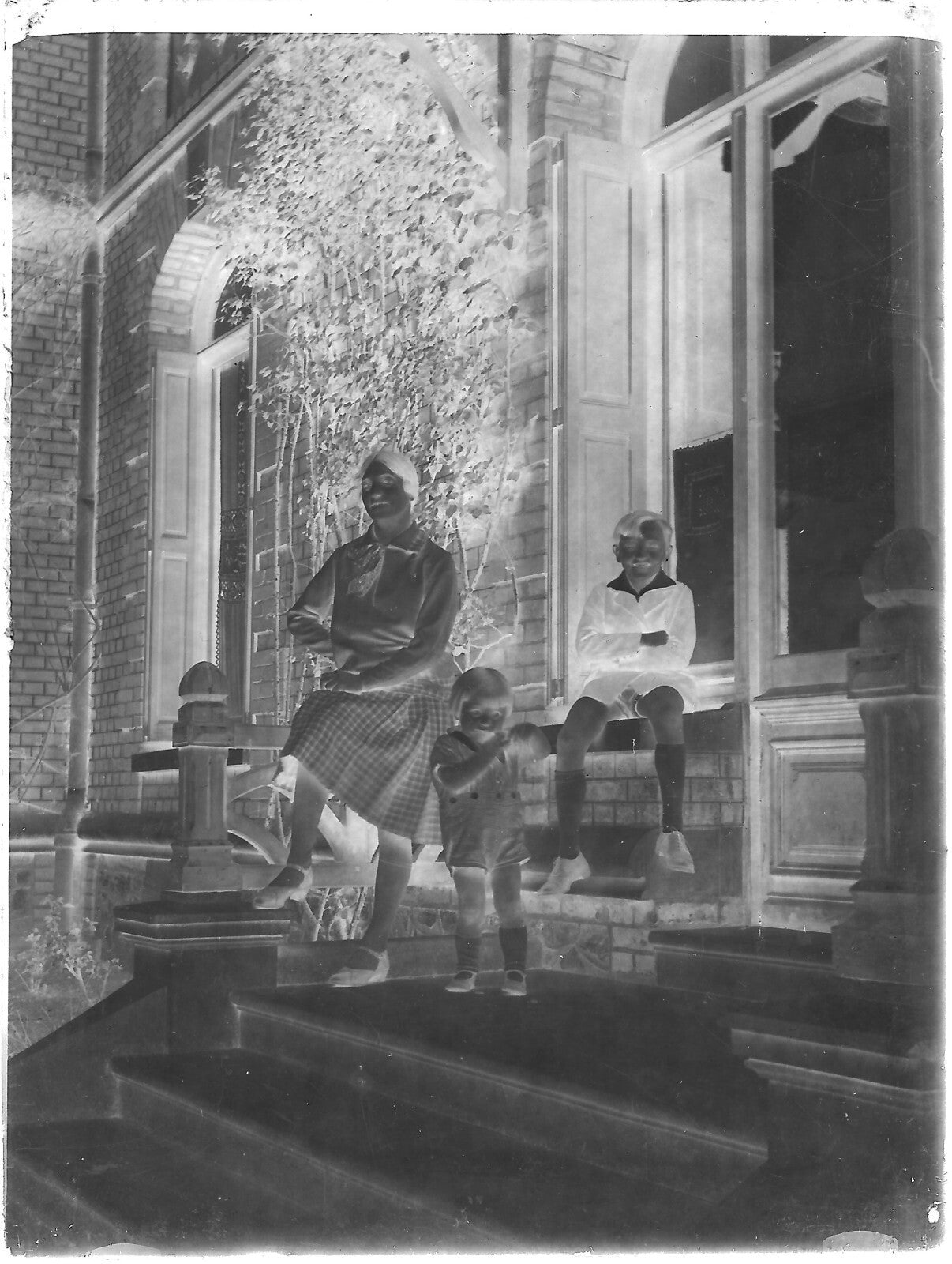 Plaque verre photo ancienne négatif noir et blanc 9x12 cm famille glass plate  