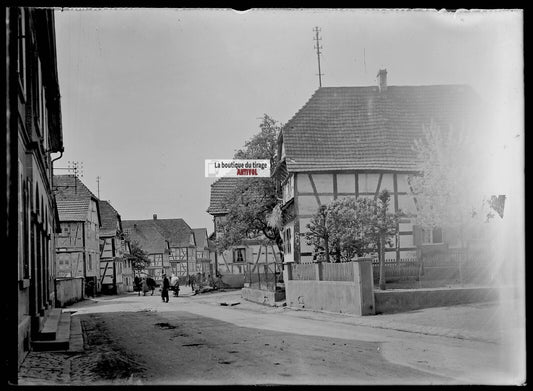 Plaque verre photo ancienne négatif noir et blanc 13x18 cm maison village Alsace