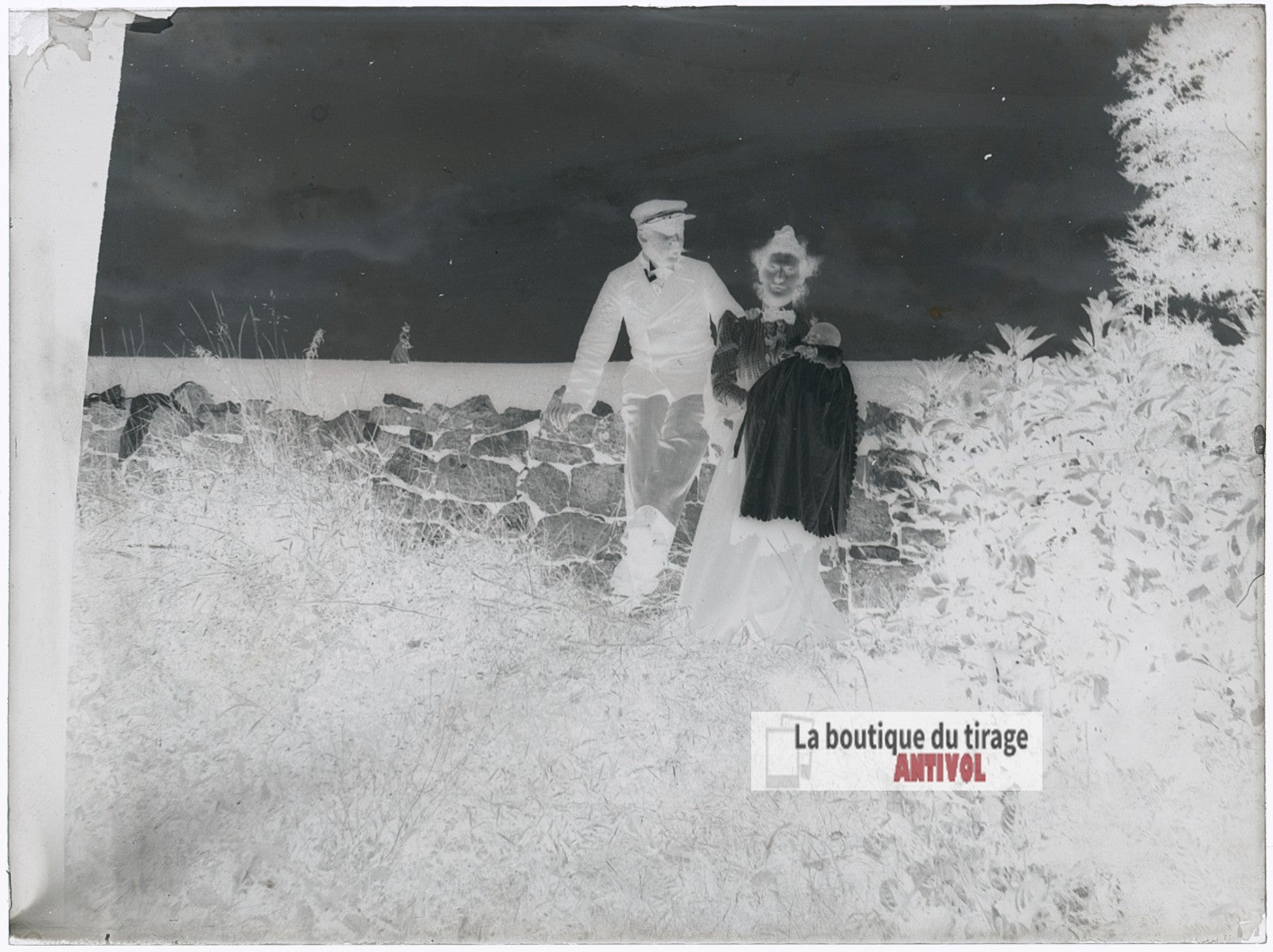 Couple avec nourrisson, famille, plaque verre photo ancienne, négatif 9x12 cm